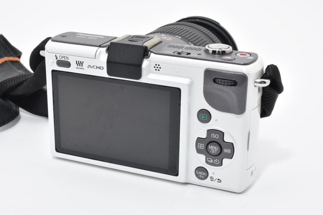 パナソニック LUMIX DMC-GF2 レンズキット