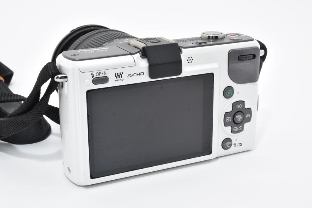 パナソニック LUMIX DMC-GF2 レンズキット