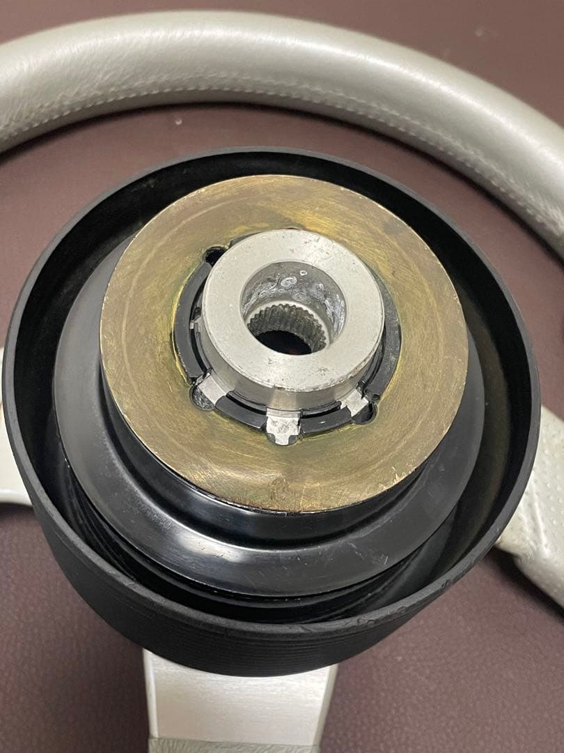 MOMO CORSE ハンドル 32cm TYP D32