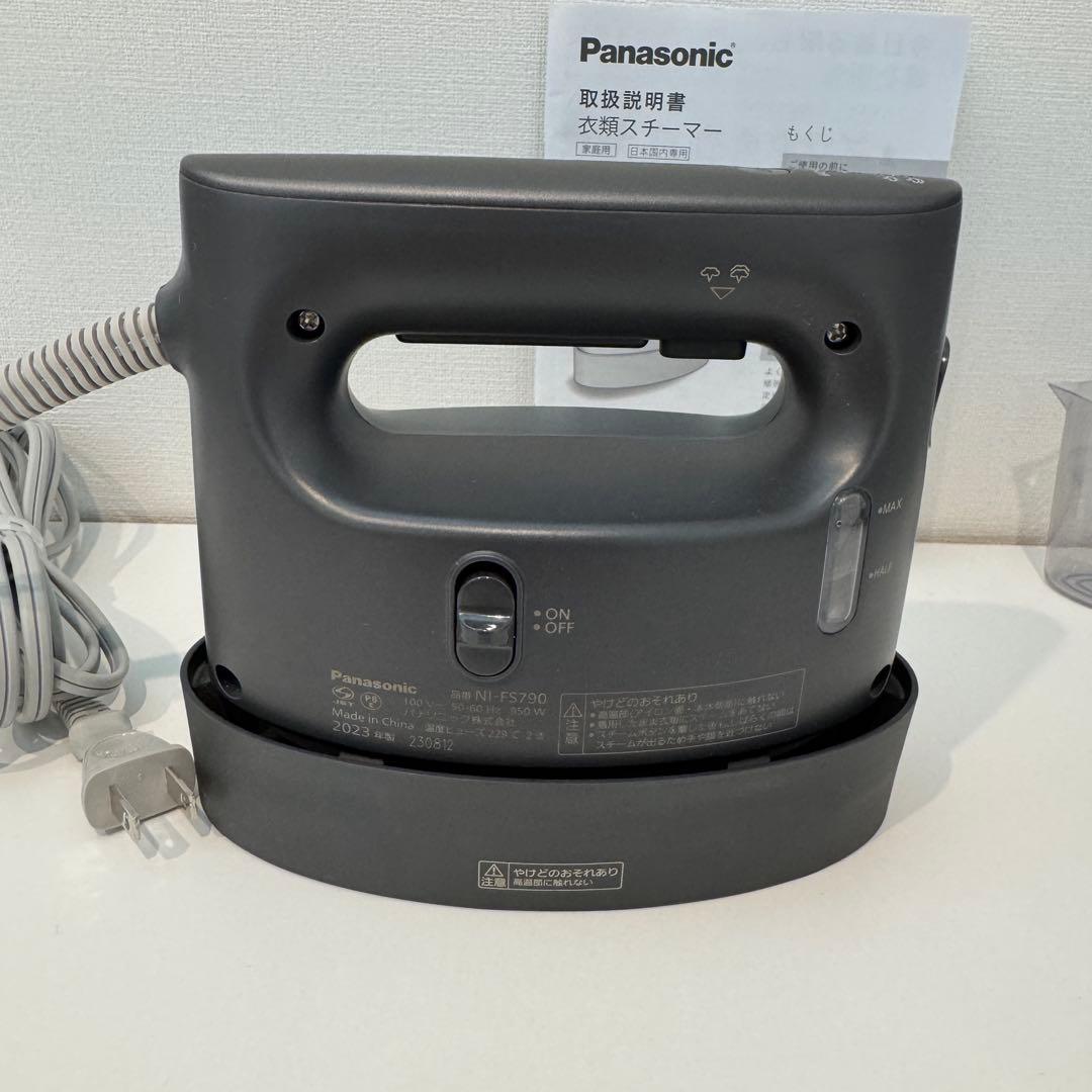 Panasonic スチームアイロン NI-FS790 カームブラック