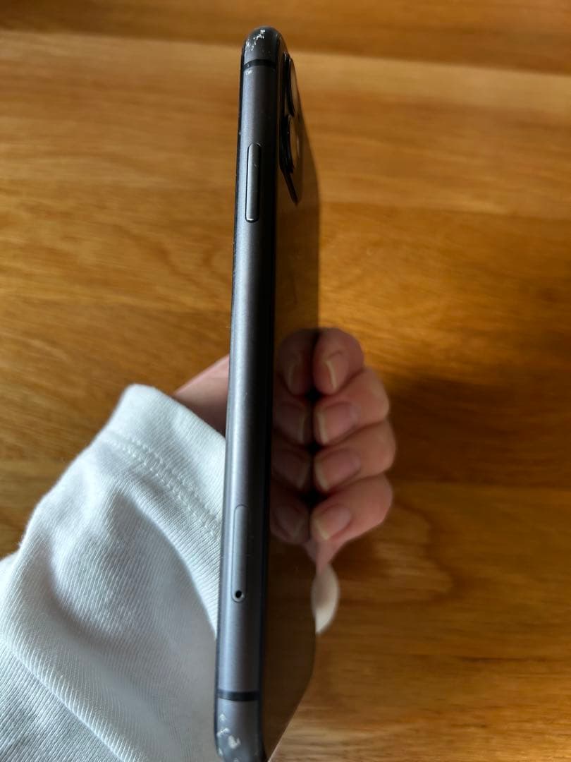 iPhone11 128G ブラック　iface付き