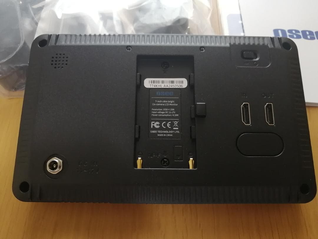 OSEE 4K 7インチモニター