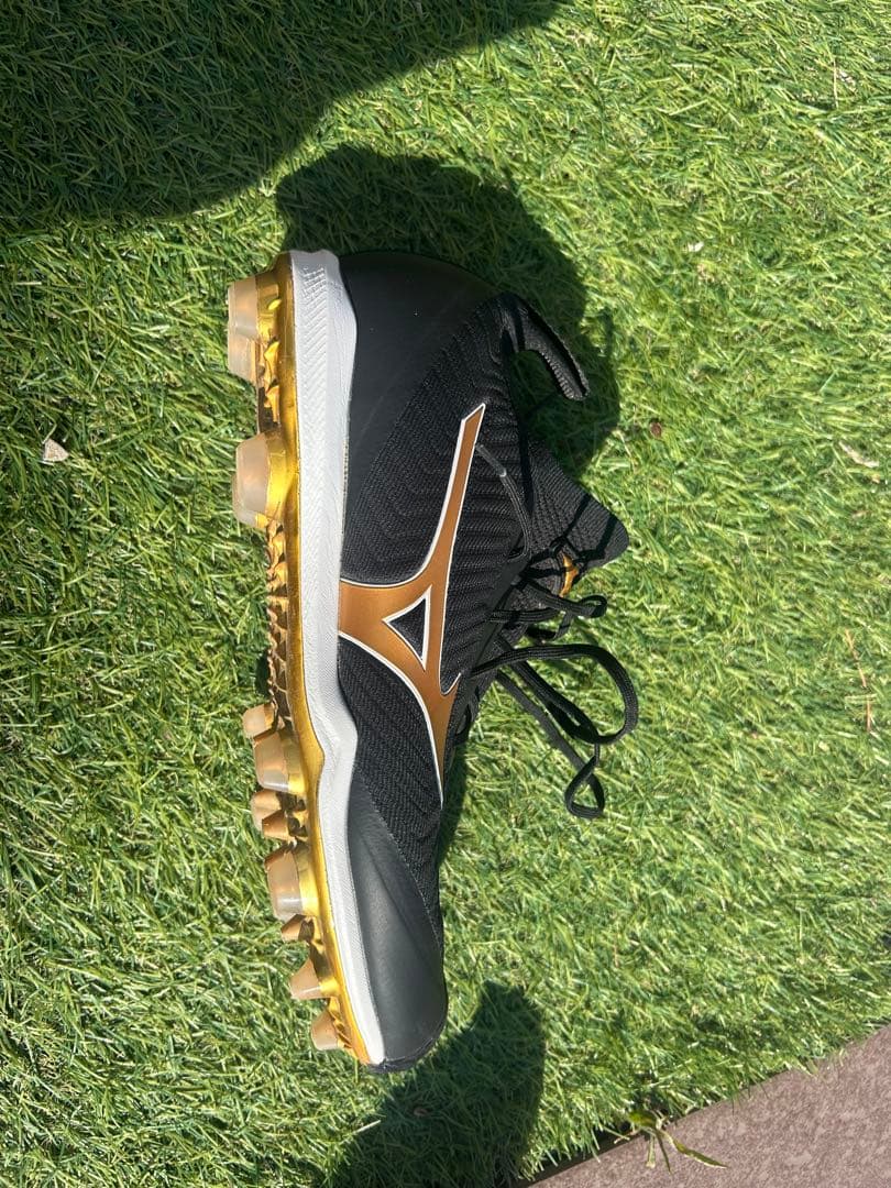 ミズノ　ドミナントニット　TPU