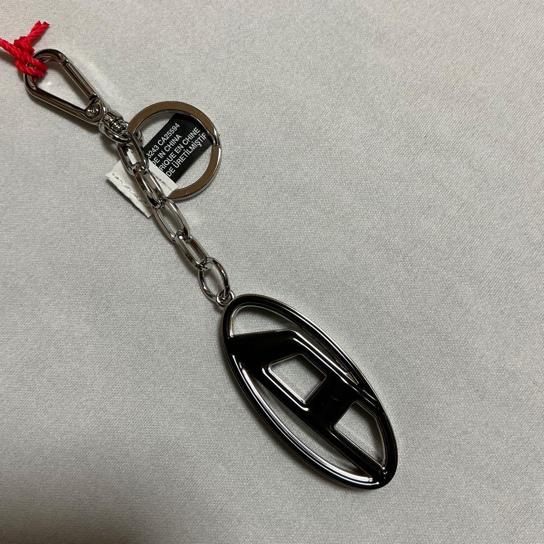 洗練されたデザイン　DIESEL CAGE-D LAYER X10293