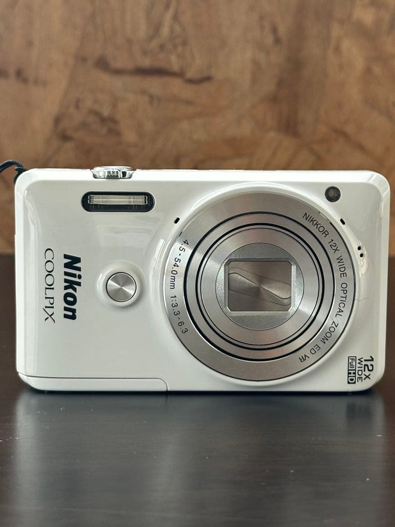 Nikon COOLPIX S6900 （ナチュラルホワイト）