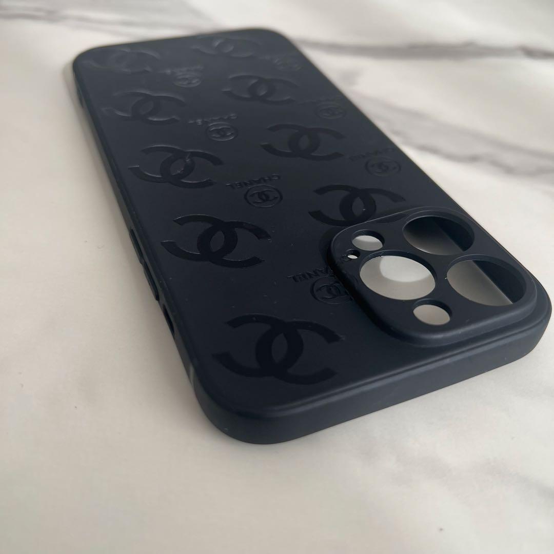 iPhone13 pro max用　スマホケース CHANEL 黒　ココマーク