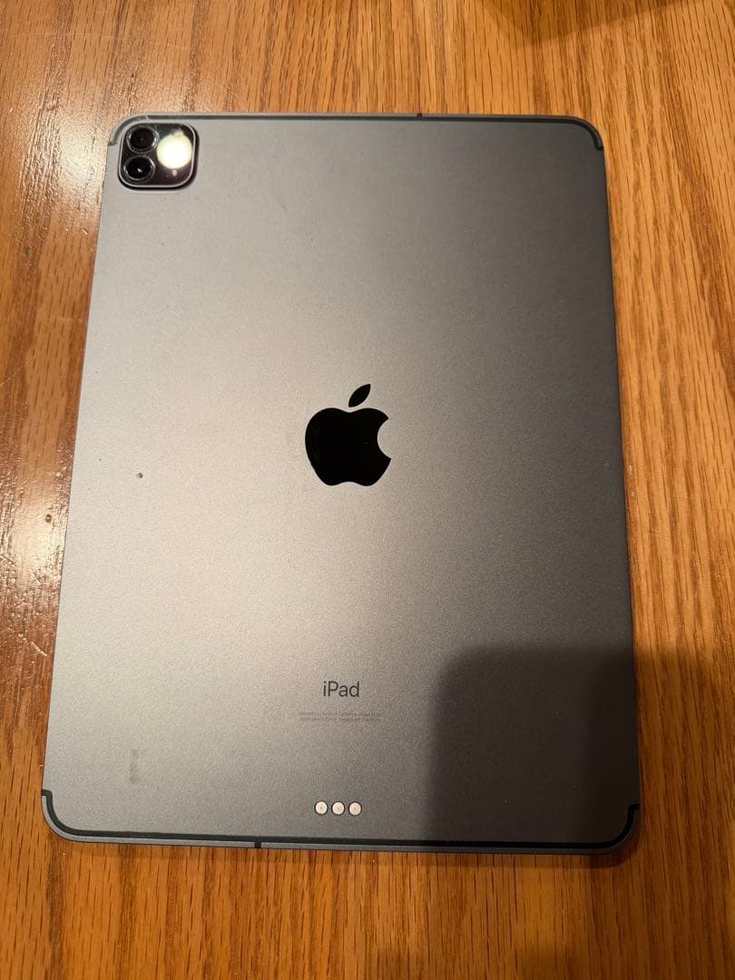 k*k様 iPad Pro 11インチ（第2世代）128GB Cellular+