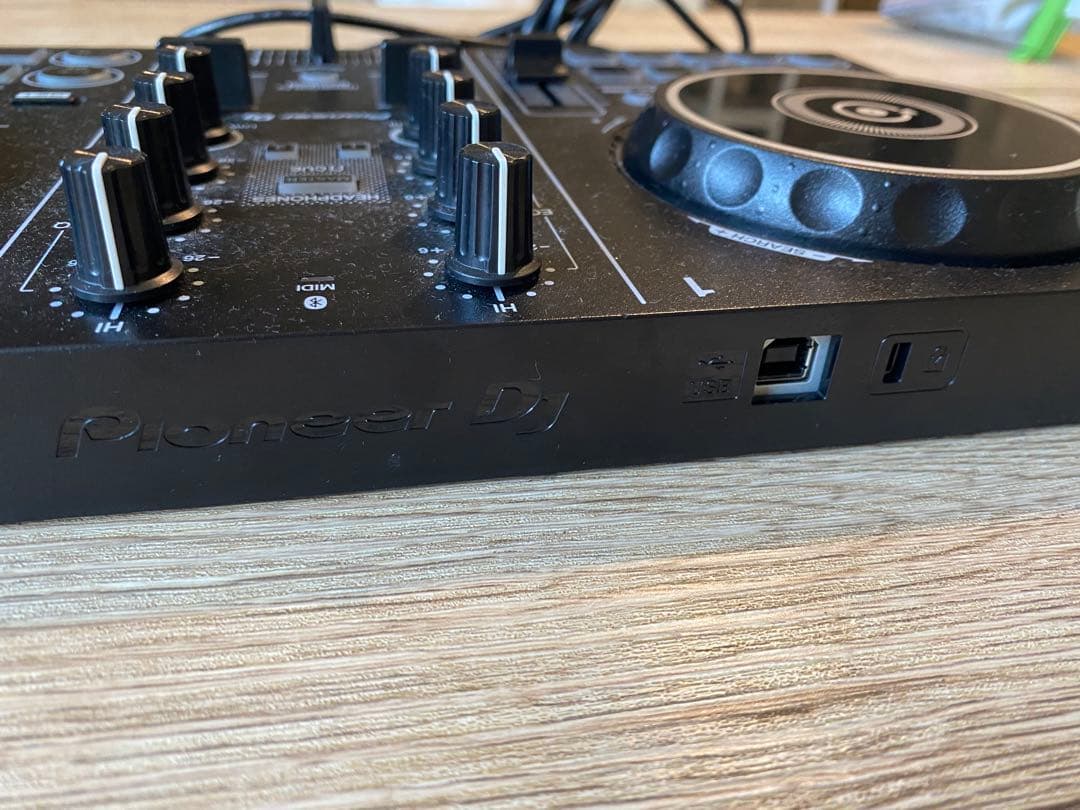 ■ DDJ-200 DJコントローラー｜完動品｜中古美品｜必要コード2つ付き