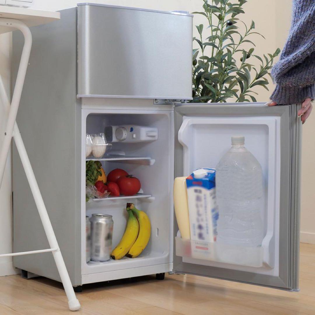 【新品】冷蔵庫 黒 ブラック 一人暮らし 冷凍 2ドア 小型 上段冷凍庫 新生活