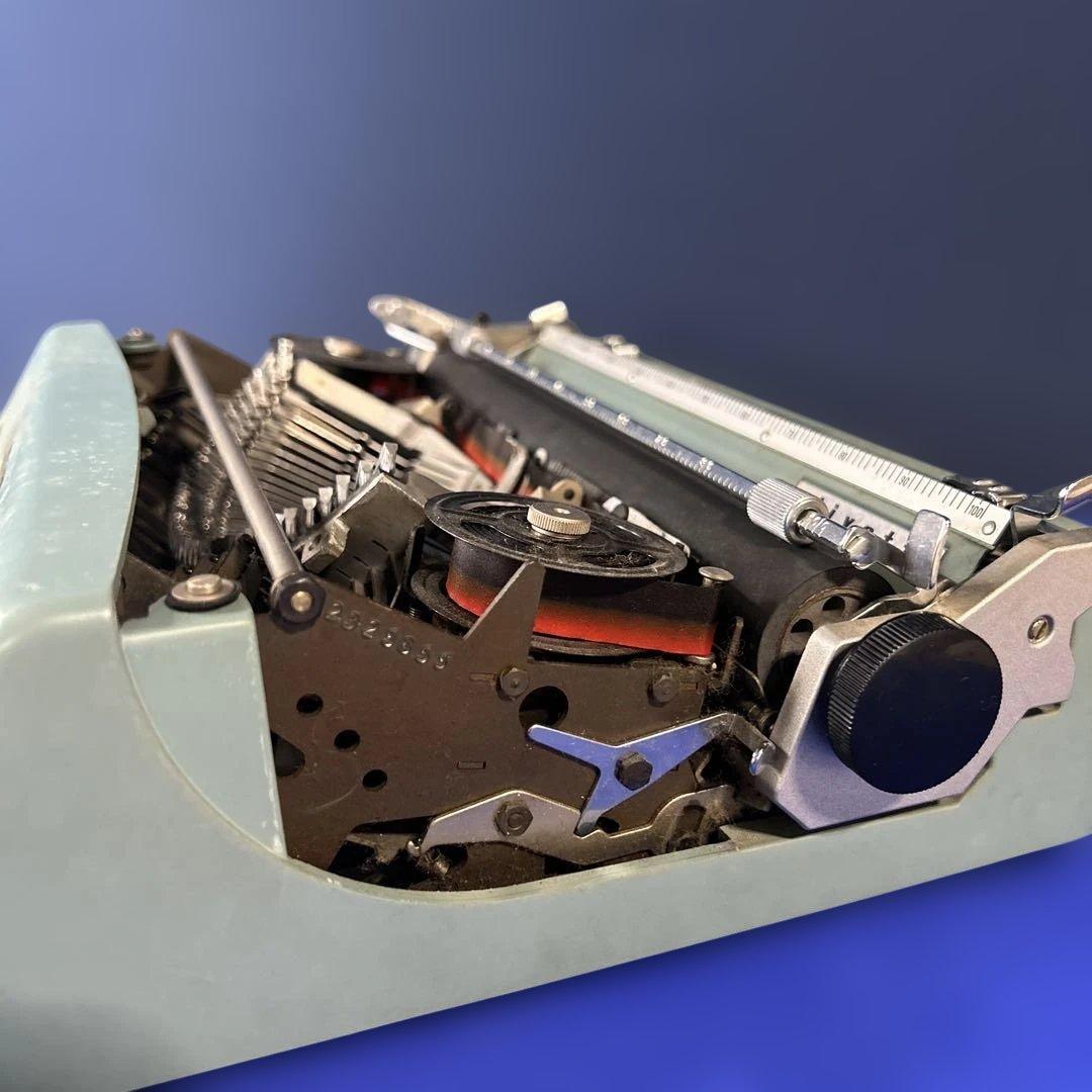 【初期型】olivetti Lettera 32 オリベッティ タイプライター