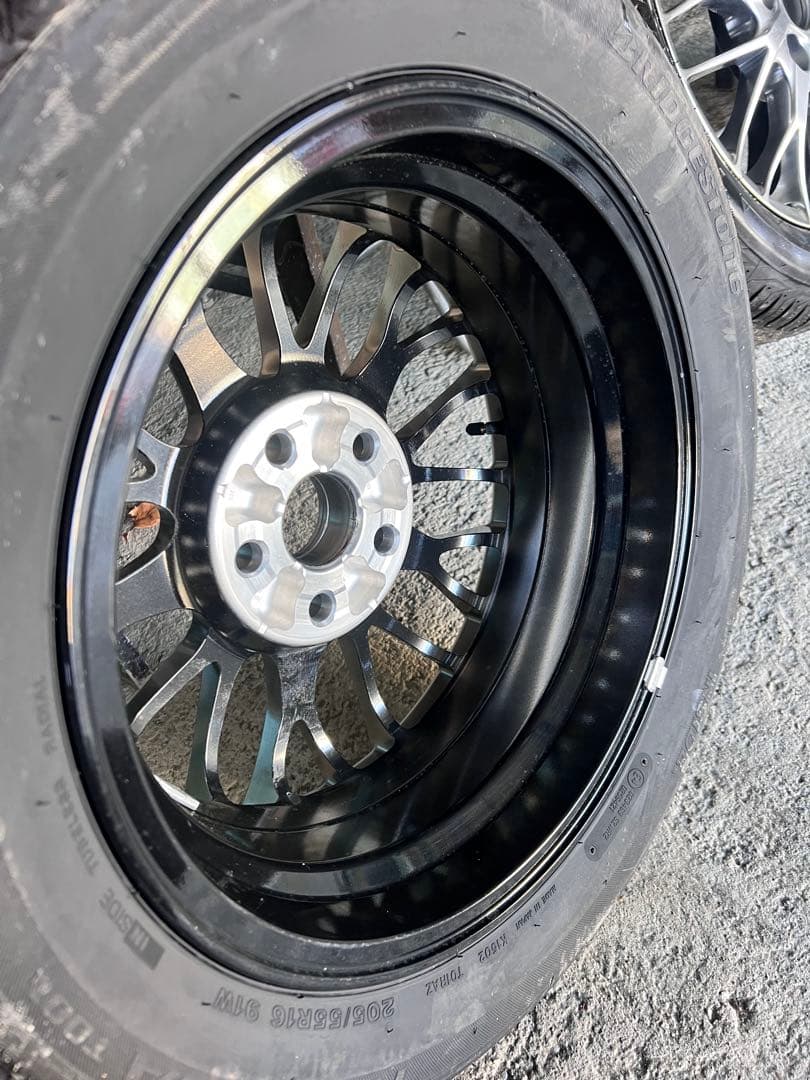 トヨタ 80系ヴォクシーハイブリッドZS純正BBS製 新品