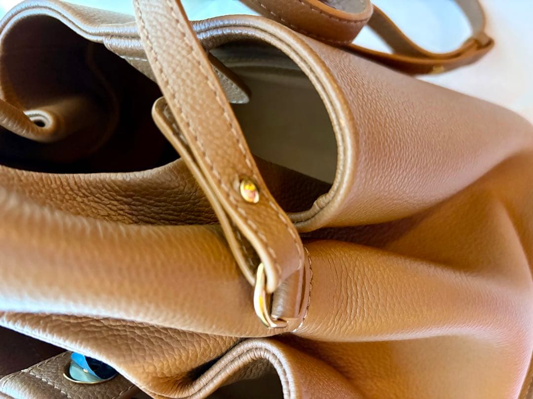 ポレーヌ Pole’ne Numero9 キャメルブラウン　レザー ハンドバッグ