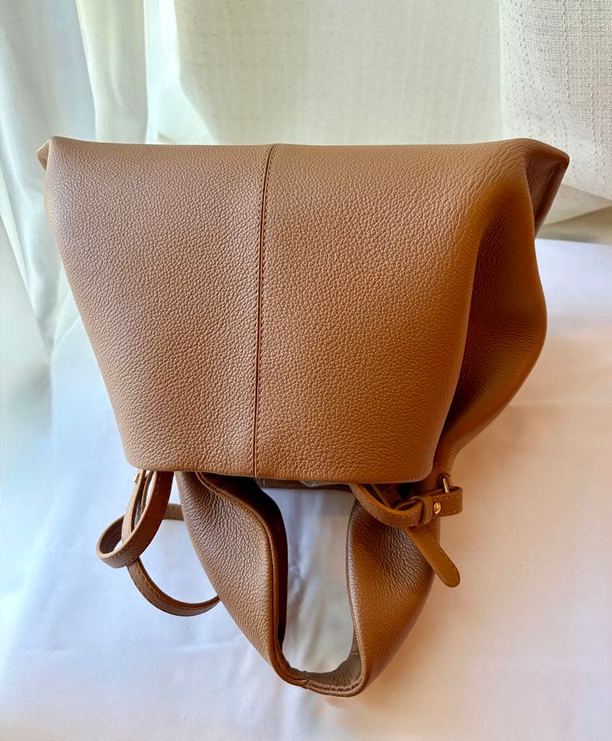 ポレーヌ Pole’ne Numero9 キャメルブラウン　レザー ハンドバッグ