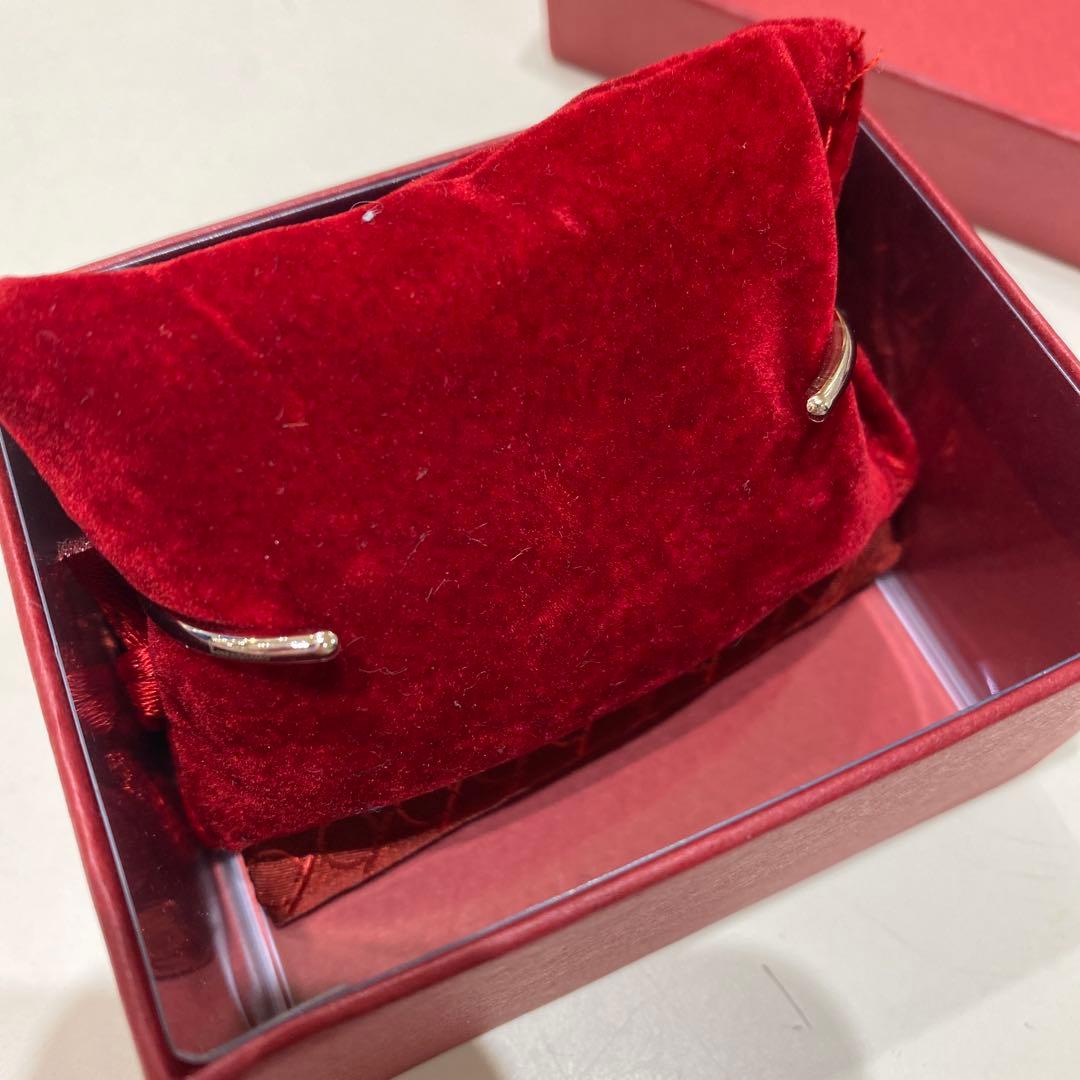 【新品未使用】フェラガモ ガンチーニ　シルバーバングル