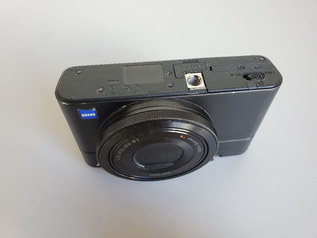 デジタルカメラ SONY DSC RX100