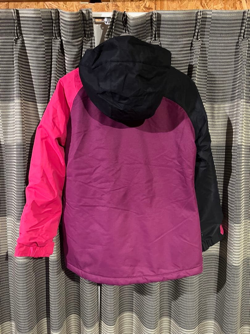 美品‼️ボルコム　キッズＬサイズ　上下セット