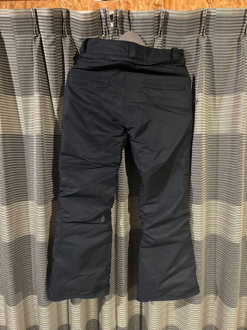 美品‼️ボルコム　キッズＬサイズ　上下セット