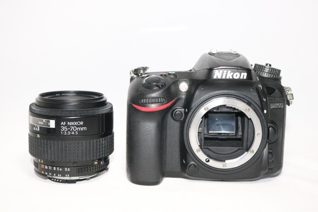 ワンランク上の一眼⭐高性能 ハイアマ Nikon D7200 本格機⭐高速連写