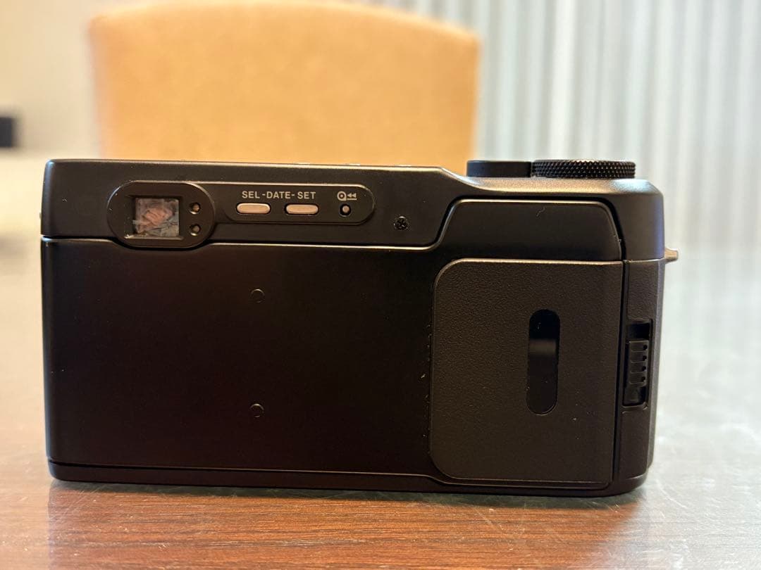 ひ*ら様 【値下げ】富士フイルム フィルムコンパクトカメラ KLASSE ブラッ