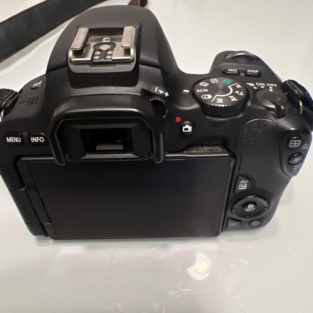 Canon一眼レフカメラ　EOS KISS X9