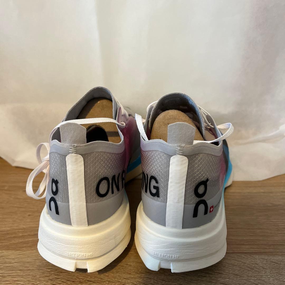 スパイク・シューズ ON Cloudboom strike