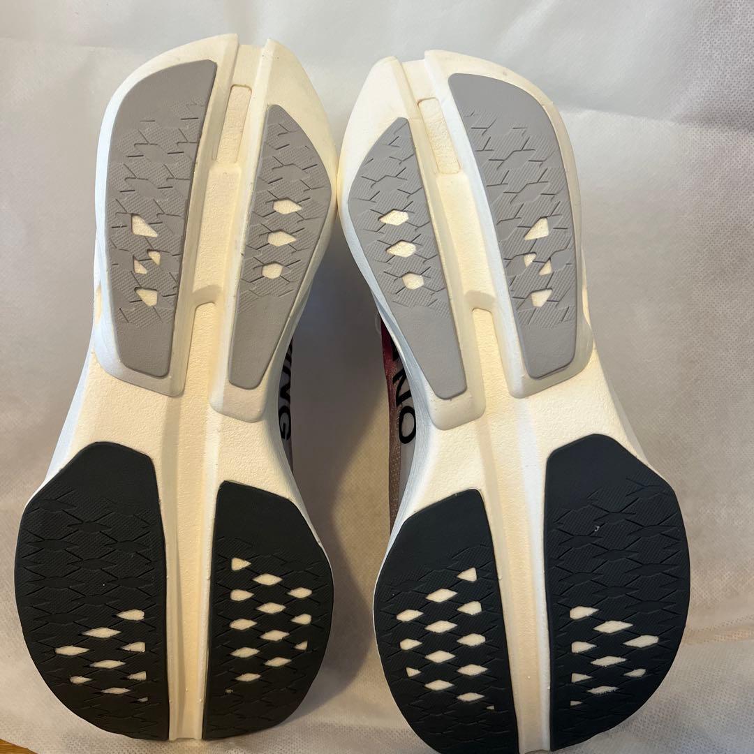 スパイク・シューズ ON Cloudboom strike