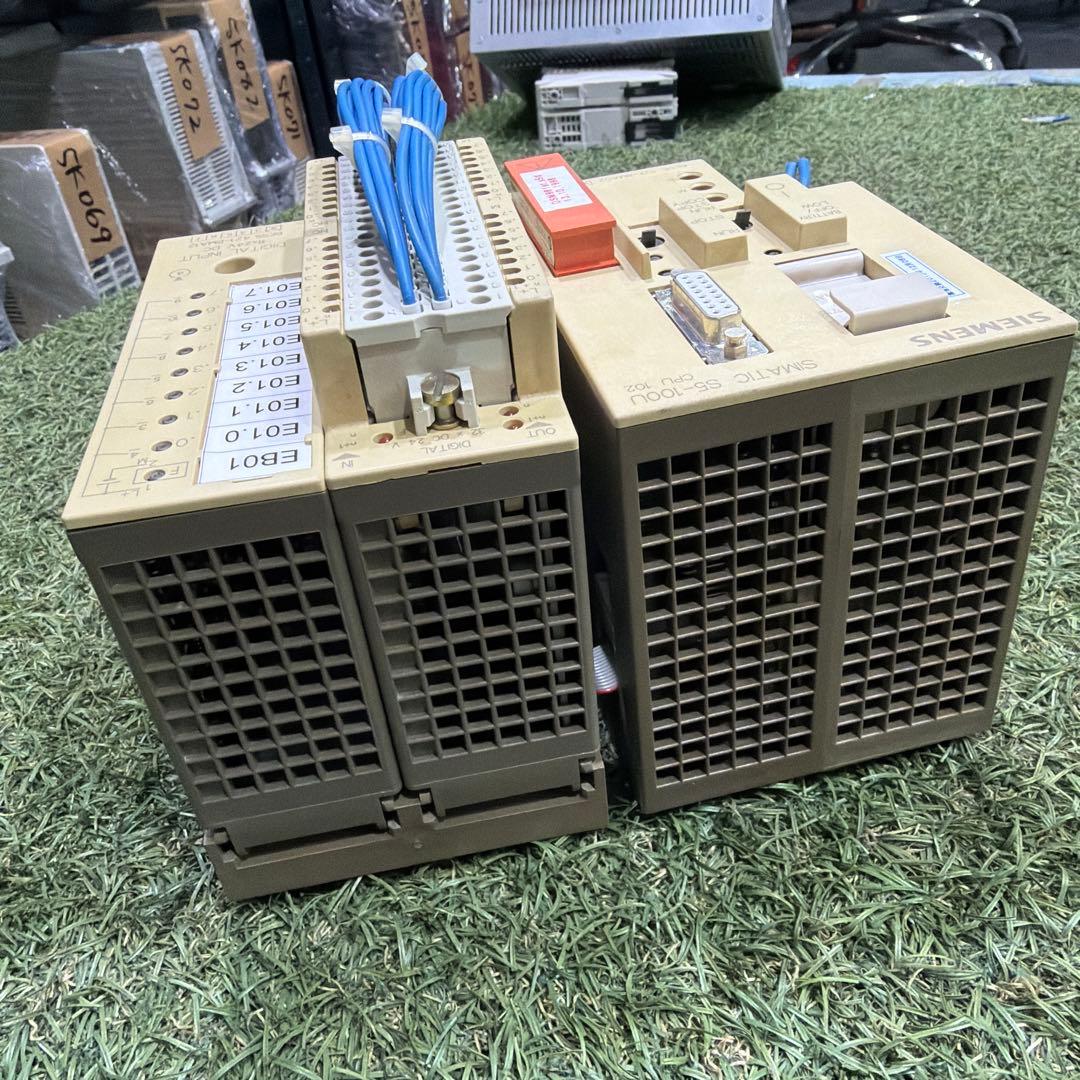 電源ユニット Siemens SIMATIC S5-100U 6ES5 482-8MA13