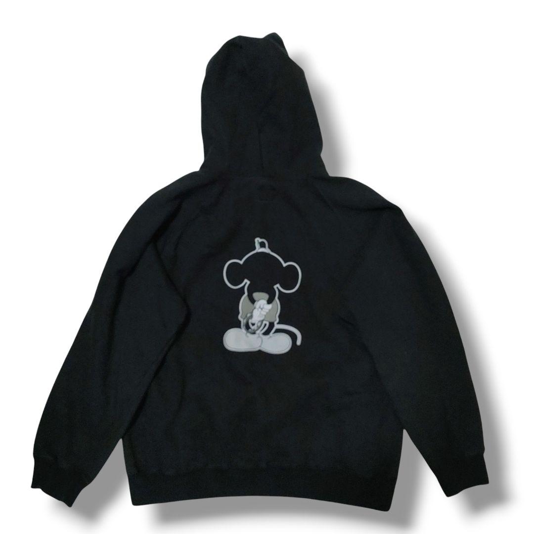 【DISNEY】希少　ディズニー　パーカー　Lサイズ相当