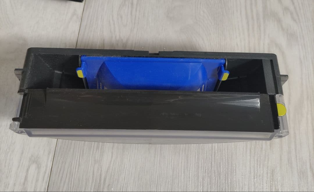 ルンバR692060ロボット掃除機本体 シルバー 充電ドック付き