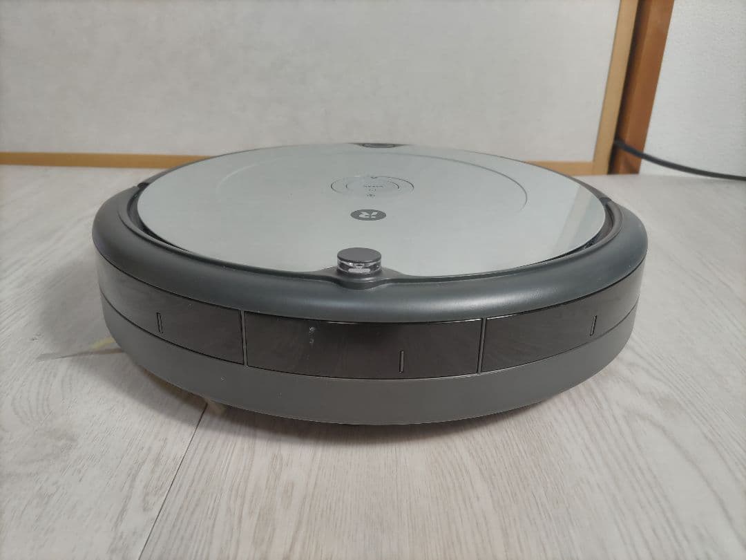 ルンバR692060ロボット掃除機本体 シルバー 充電ドック付き