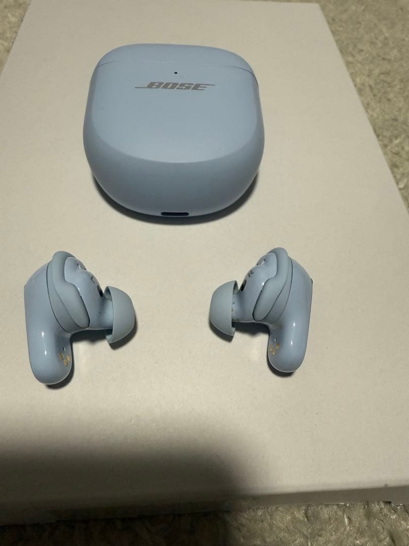 Bose QuietComfort Ultra ワイヤレスイヤホン、限定色