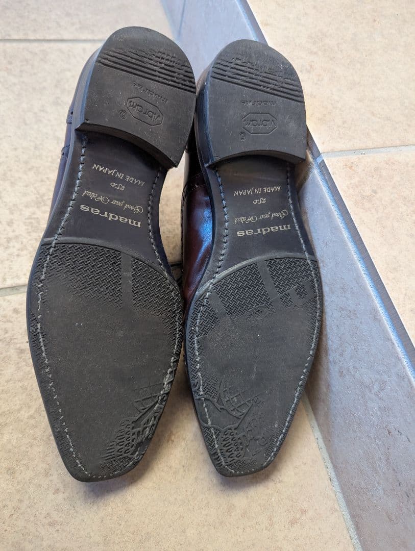 マドラス　ダークブラウン ウィングチップ ドレスシューズ