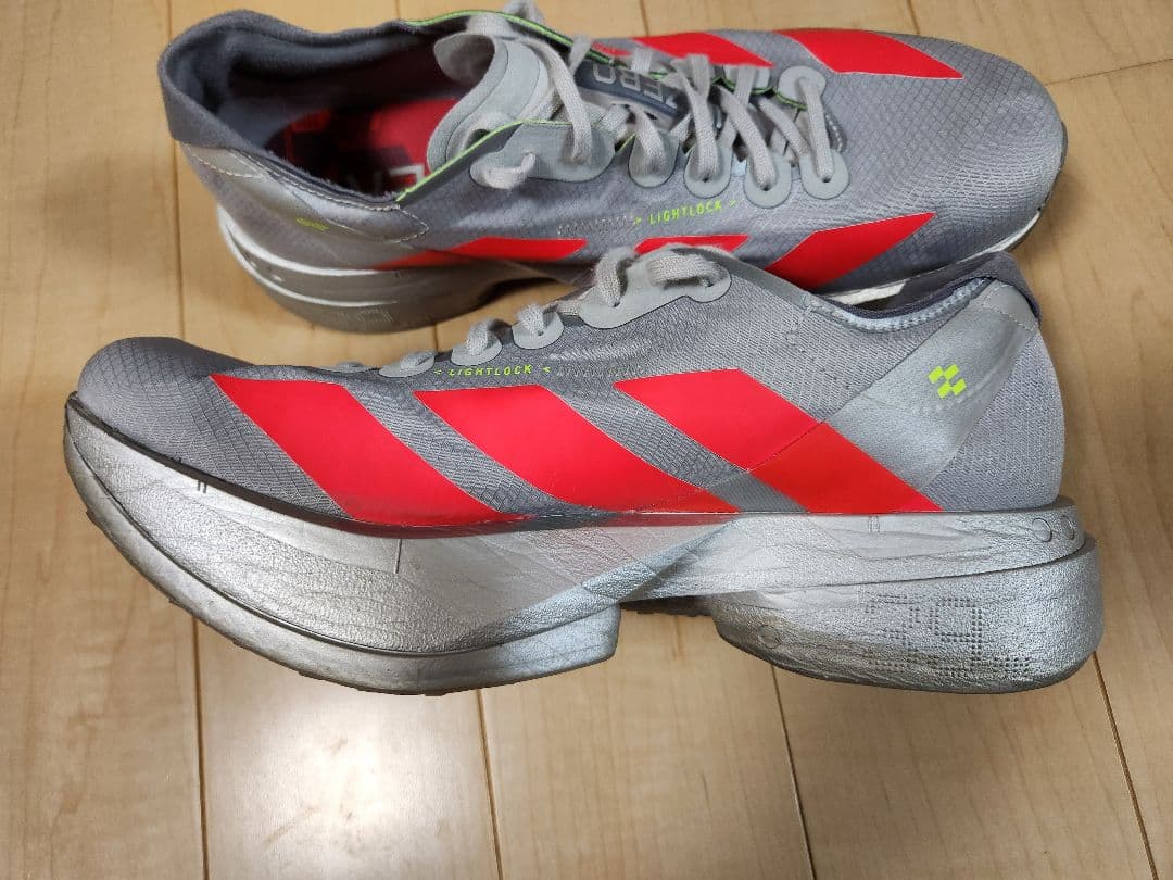 アディゼロ アディオスプロ4　M25.5cm