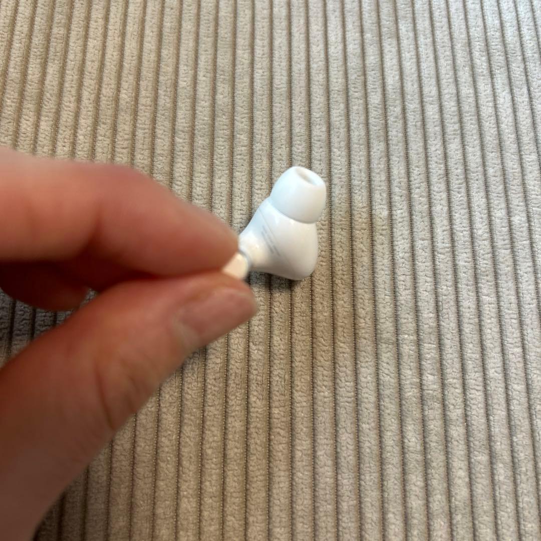 右耳 Apple AirPods Pro 第2世代 正規品 片耳A3047