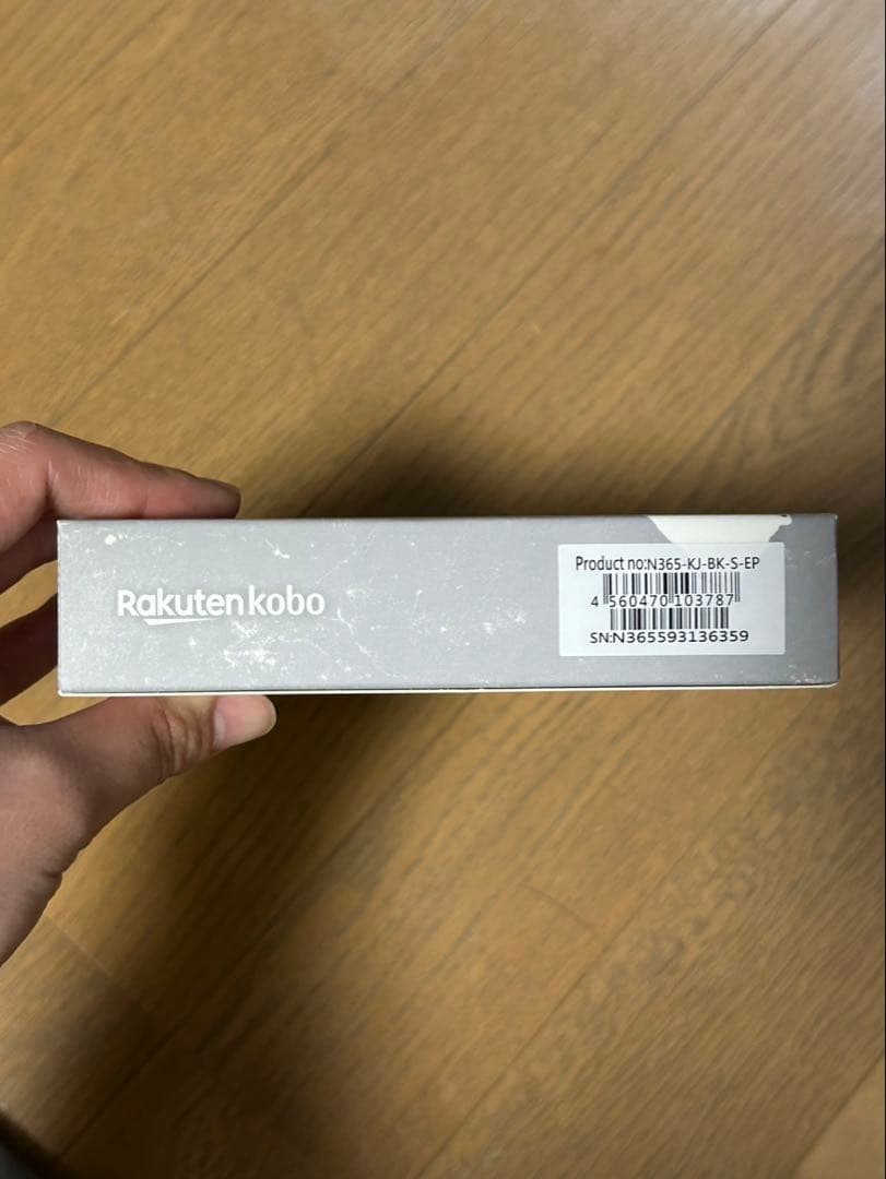 kobo Clara BW 電子書籍リーダー本体とカバー