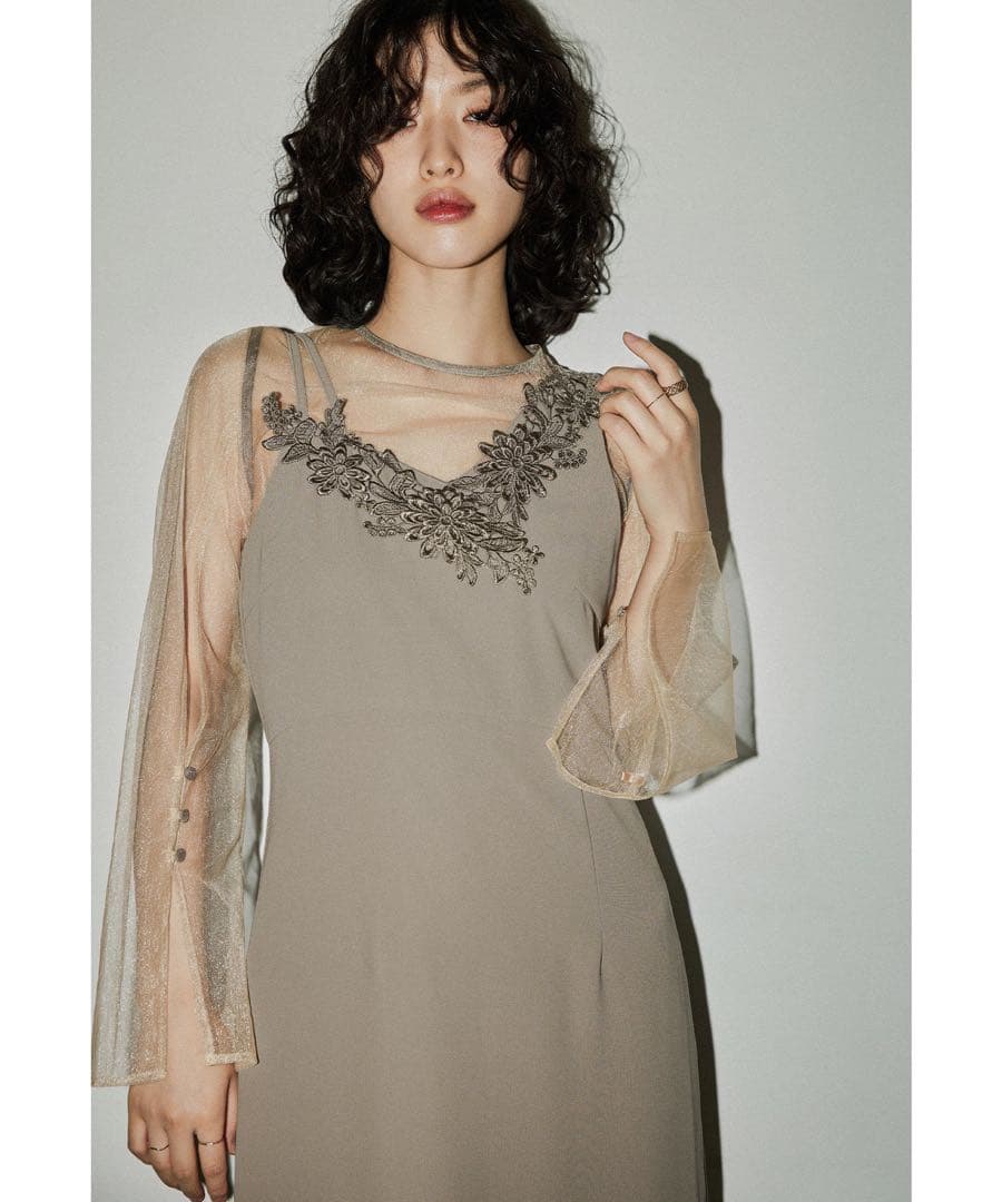 niana チュールレイヤードレースデザインドレス