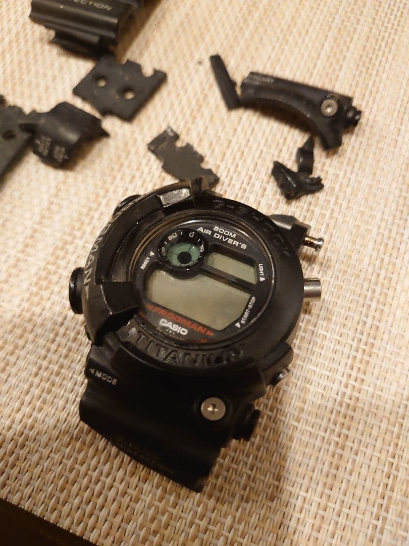 A*︎様 CASIO　G-SHOCK　DW-8200Z-1T　フロッグマン　希少