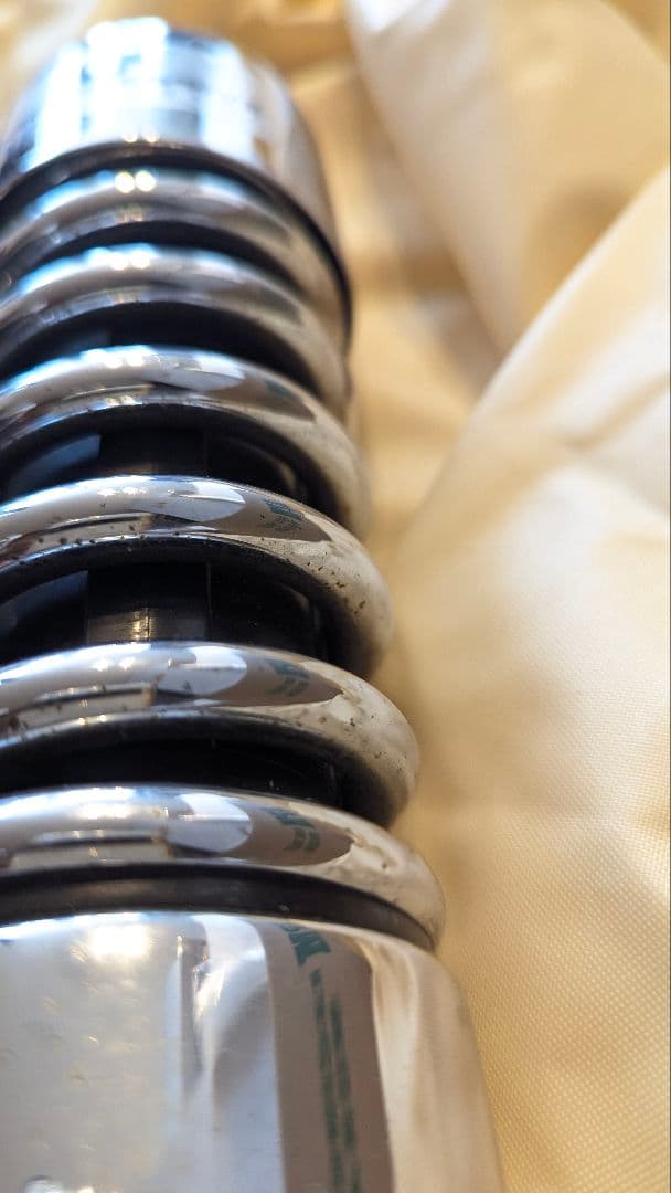 プログレッシブ　サスペンション