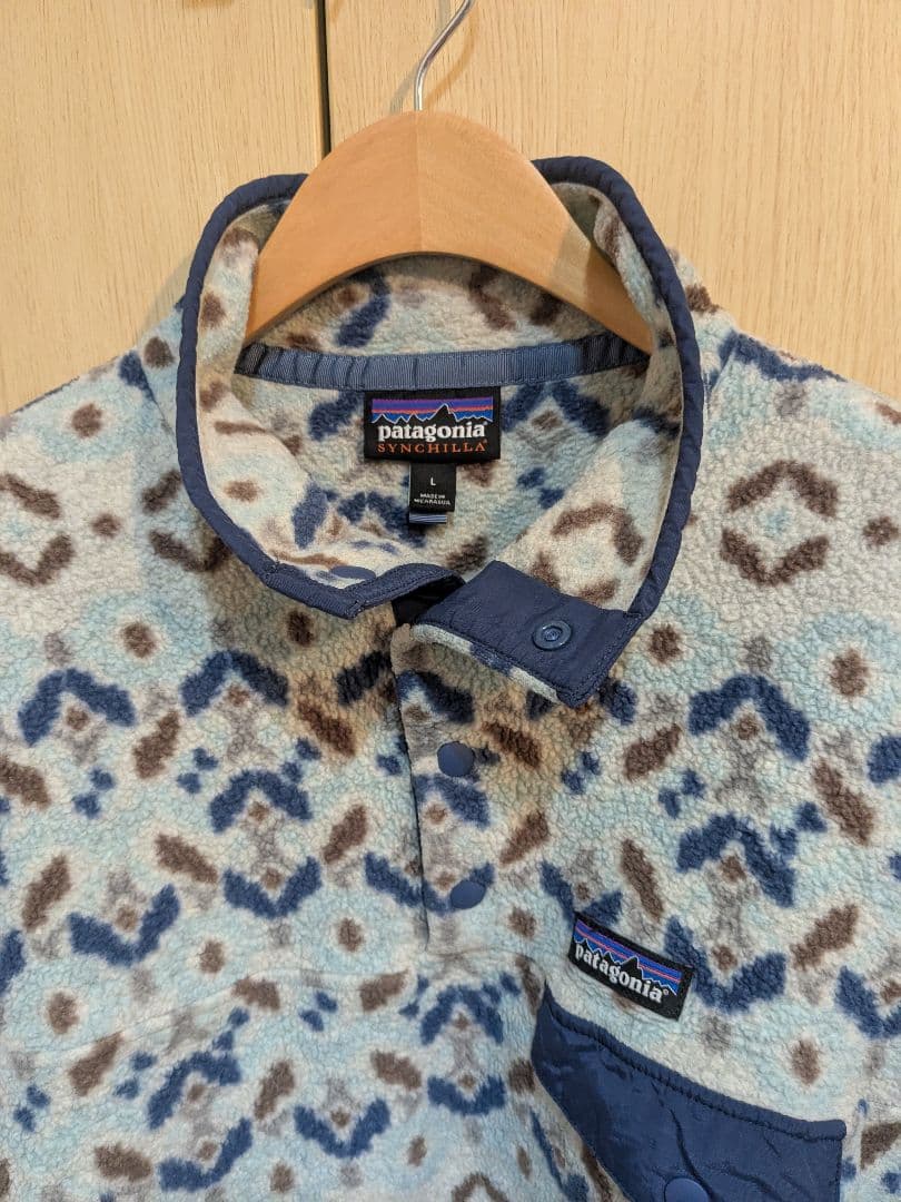 ぴ*ざ様 【L】patagonia フリース スナップT 柄　スノー