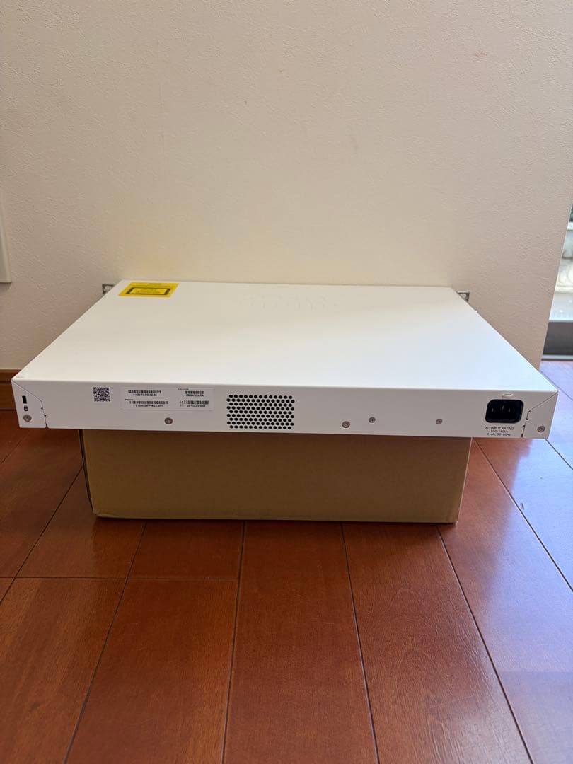 シスコC1000-24FP-4G-L-V01スイッチ