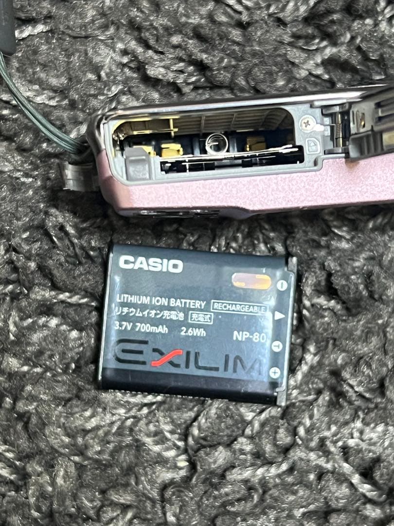 CASIO EXILIM 14.1メガピクセル ピンク