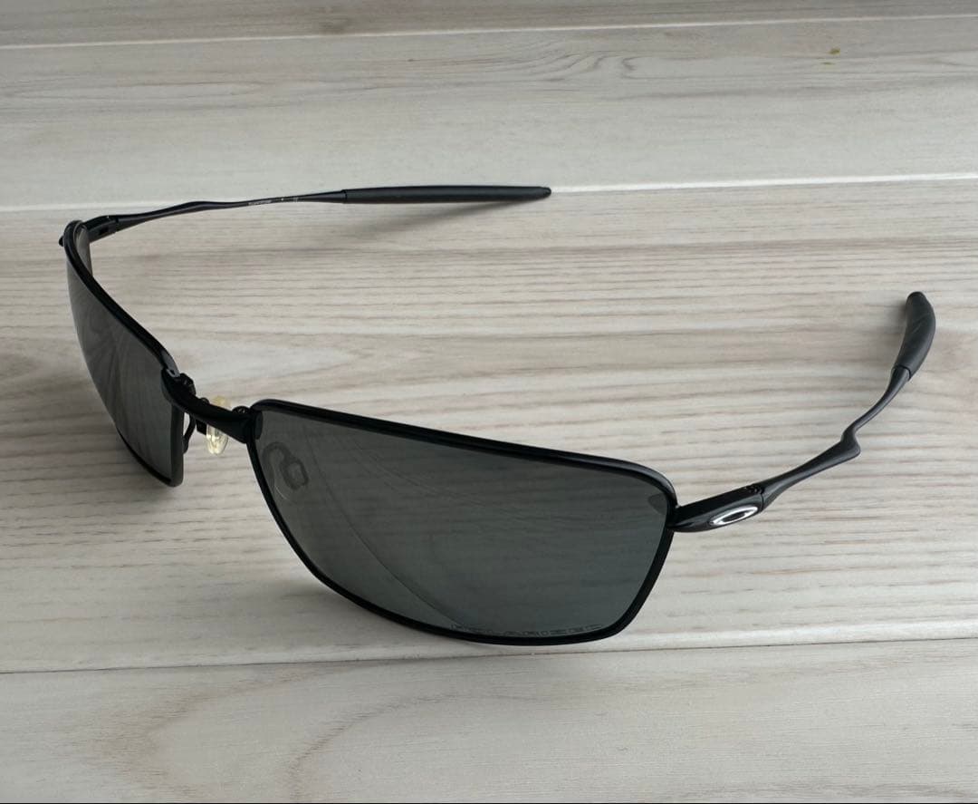 Oakley Squere Whisker ブラック サングラス