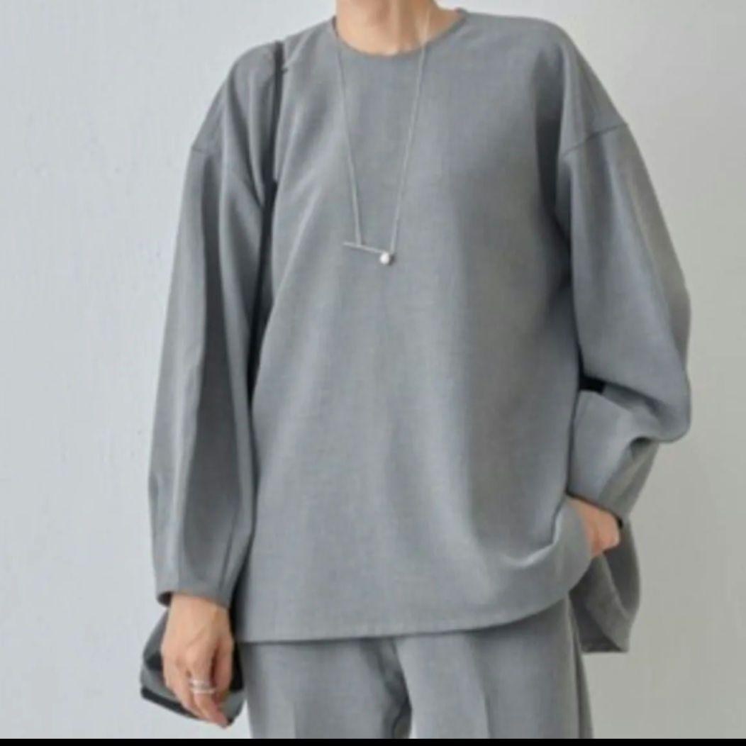 新品　ビアズリーLIVETART　変形袖プルオーバーブラウス