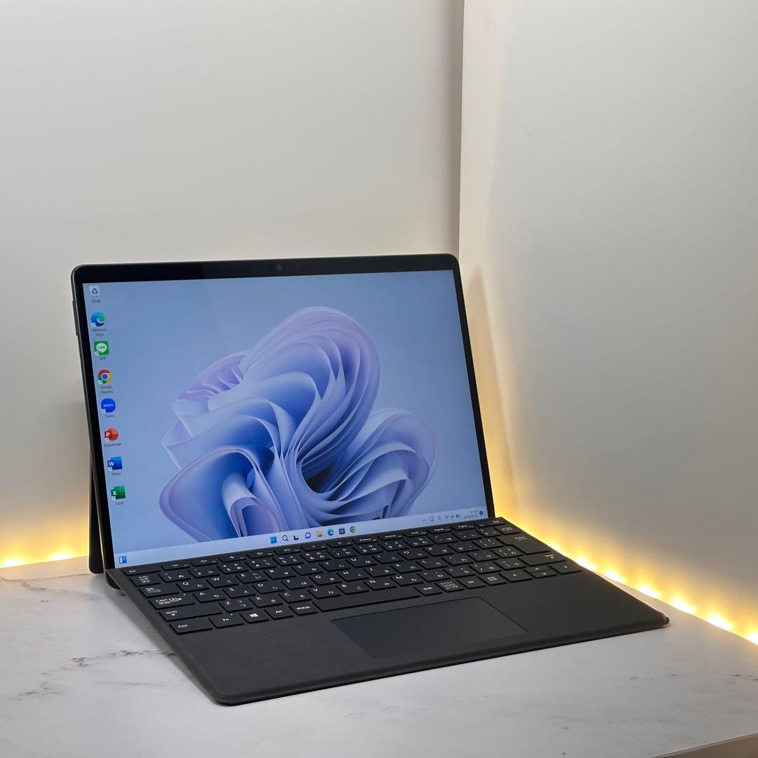 【くーちゃん】Surface Pro8 Corei5/8/256