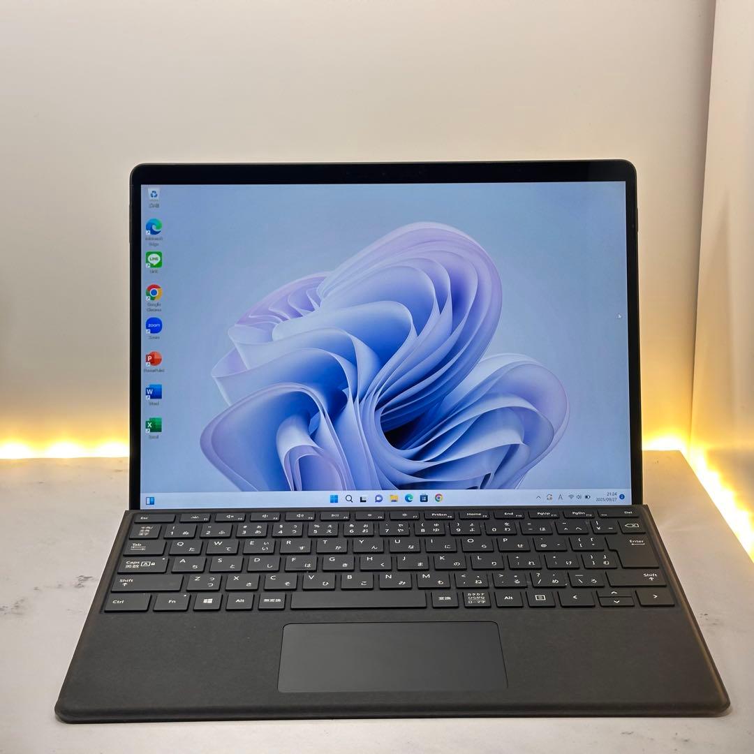 【くーちゃん】Surface Pro8 Corei5/8/256