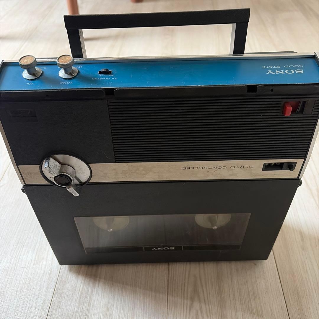 SONY製のポータブルカセットプレーヤー