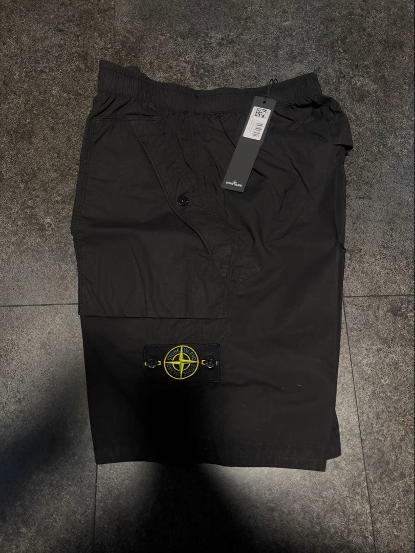 ストーンアイランド　ショートパンツ