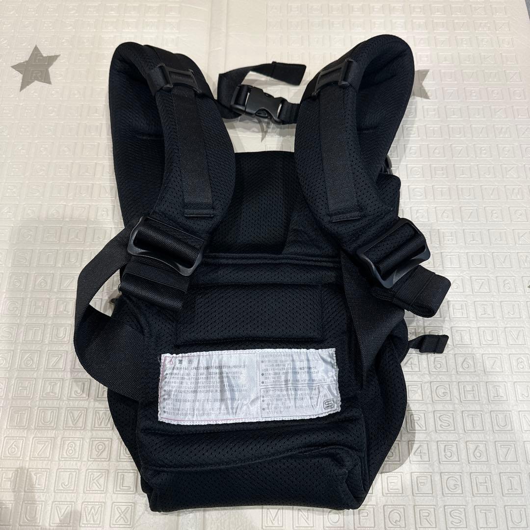 ピトレスク ベビーキャリア ファースト　ブラック　抱っこ紐