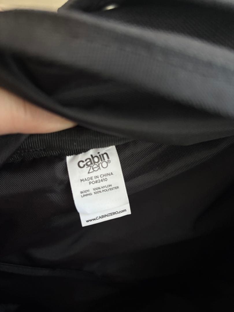 CabinZero military 28L バックパック