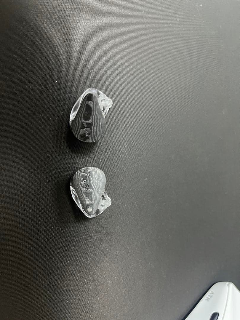 イヤホン Moondrop DUSK